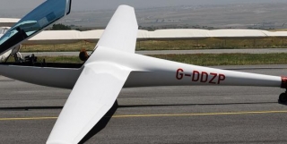 Flugzeug für den Flug vorbereitet 